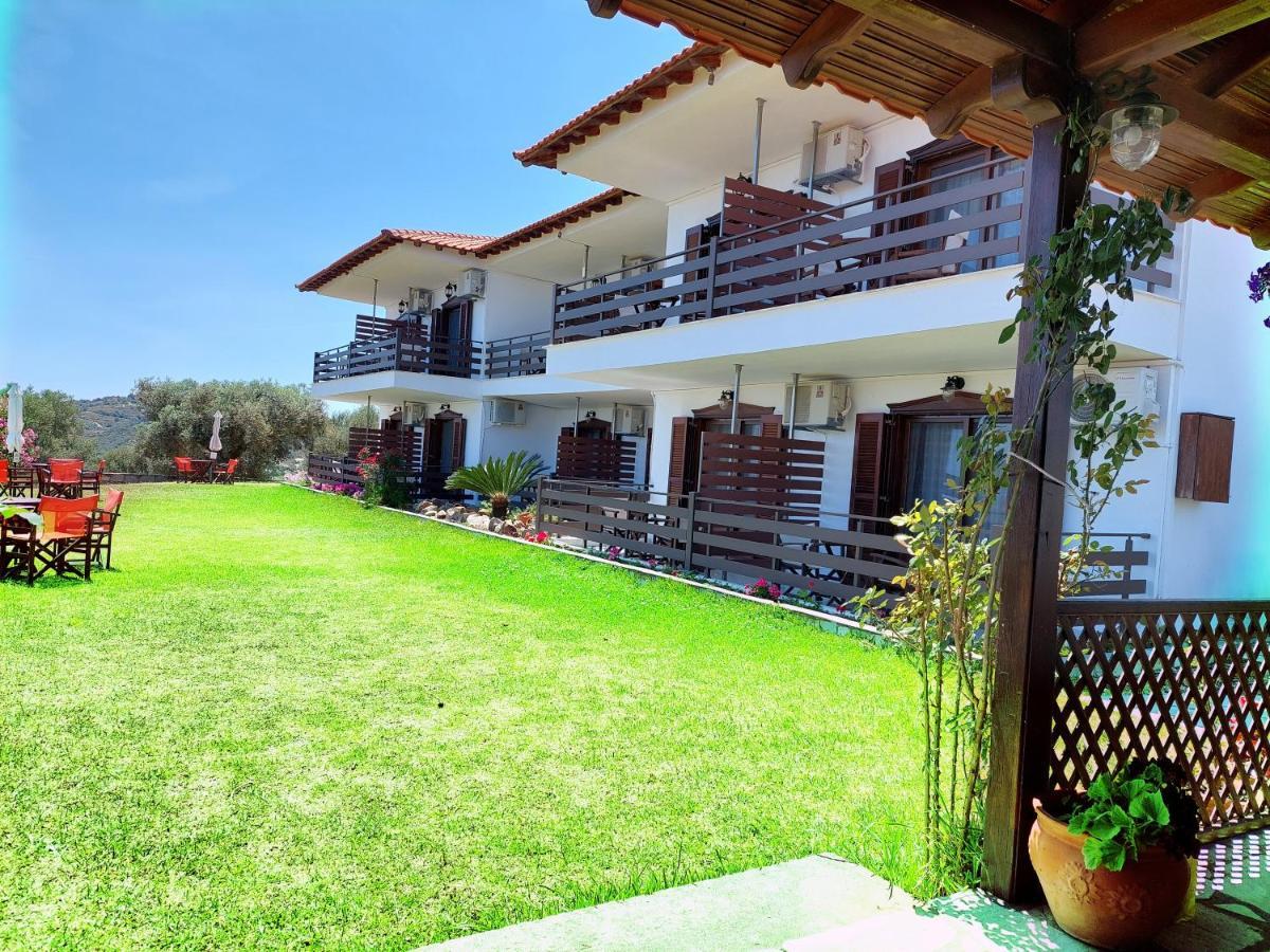 Studios Erotokritos Ammouliani Exterior photo
