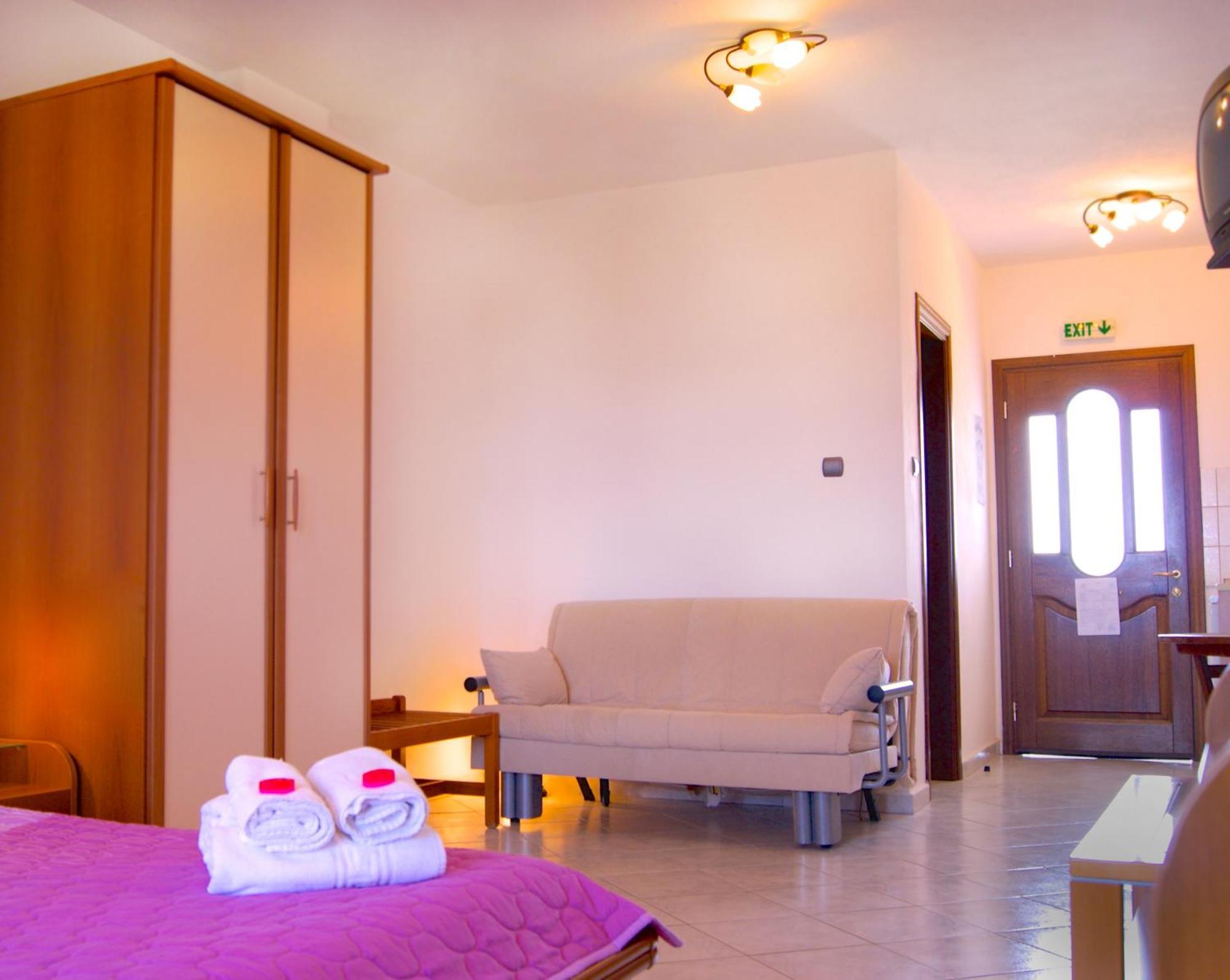 Studios Erotokritos Ammouliani Room photo