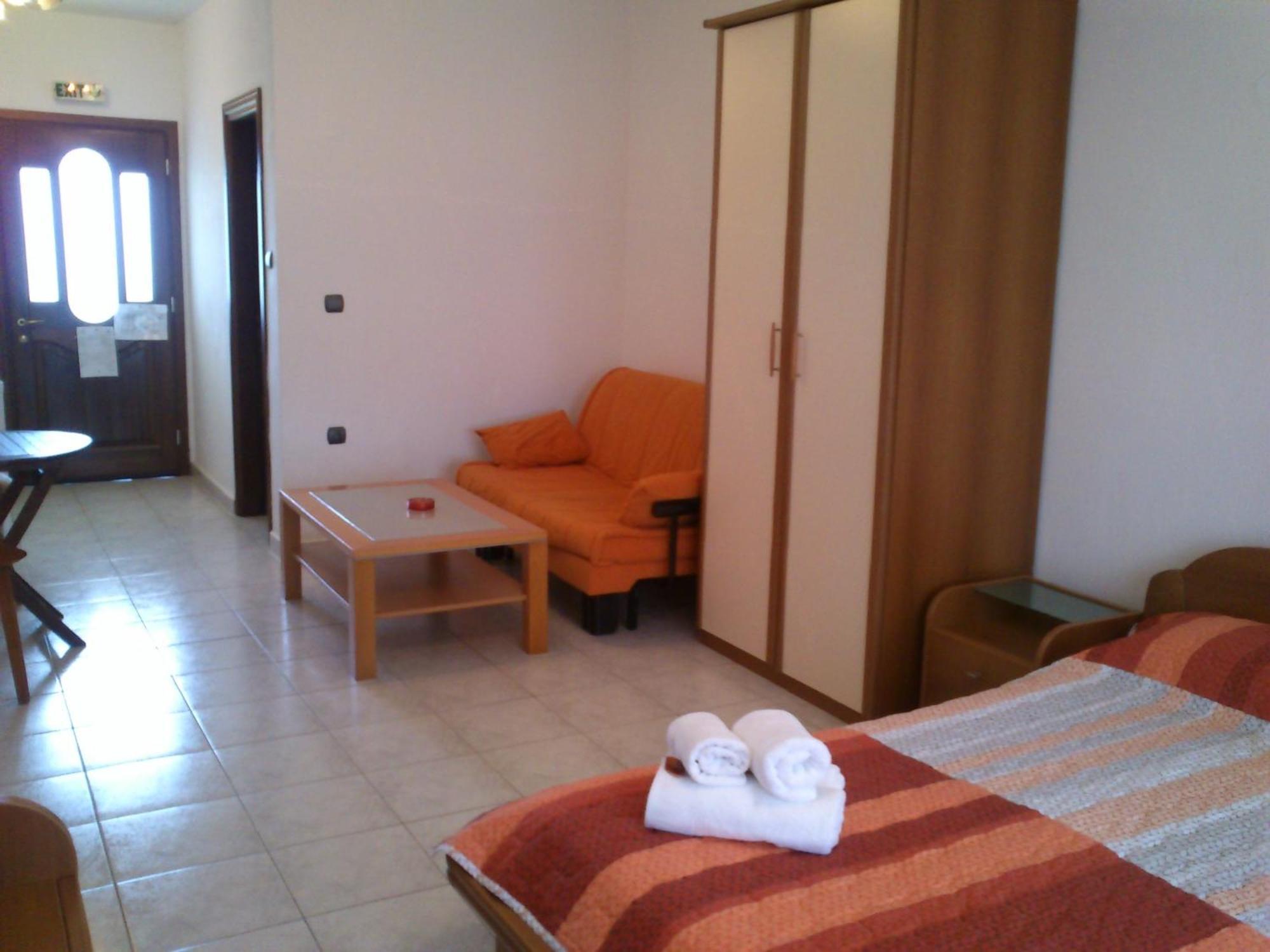 Studios Erotokritos Ammouliani Room photo