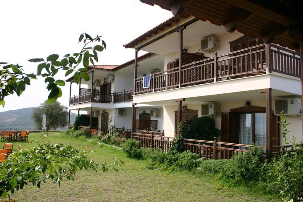 Studios Erotokritos Ammouliani Exterior photo