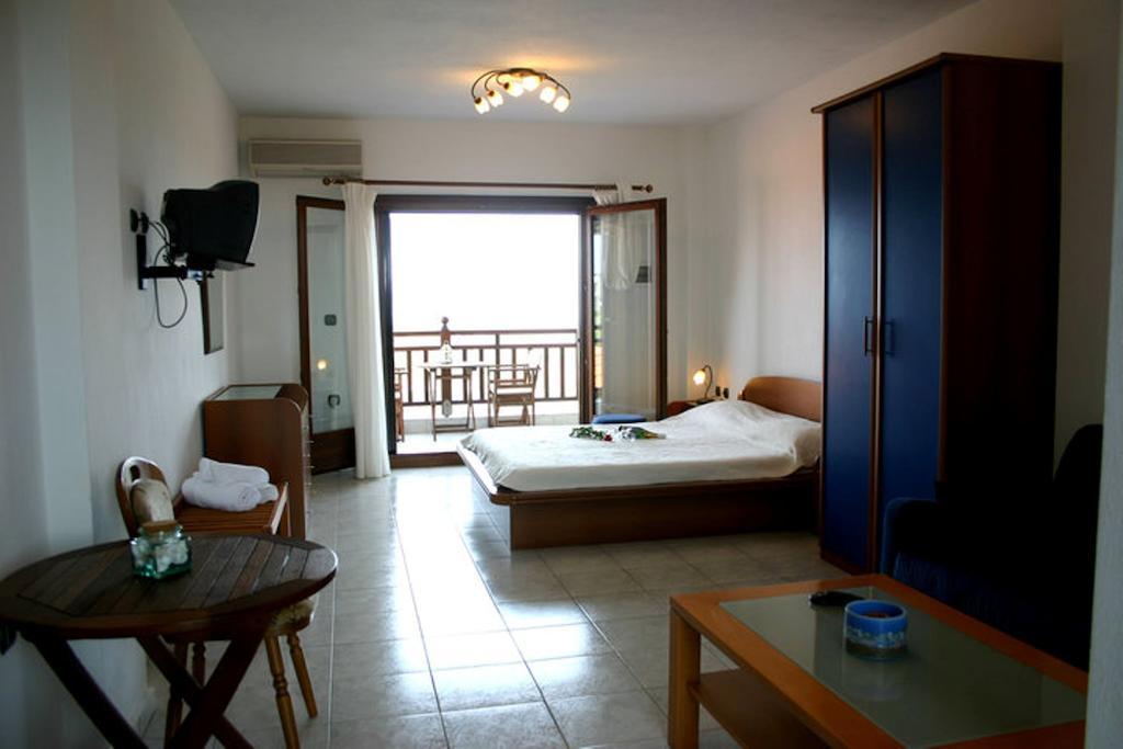 Studios Erotokritos Ammouliani Room photo