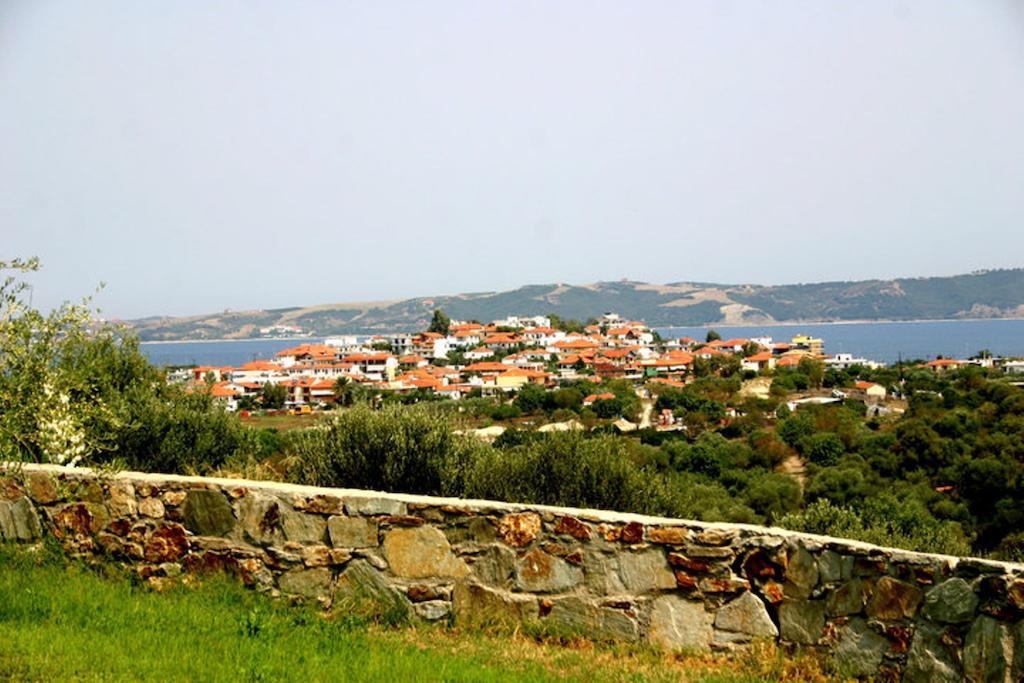 Studios Erotokritos Ammouliani Exterior photo